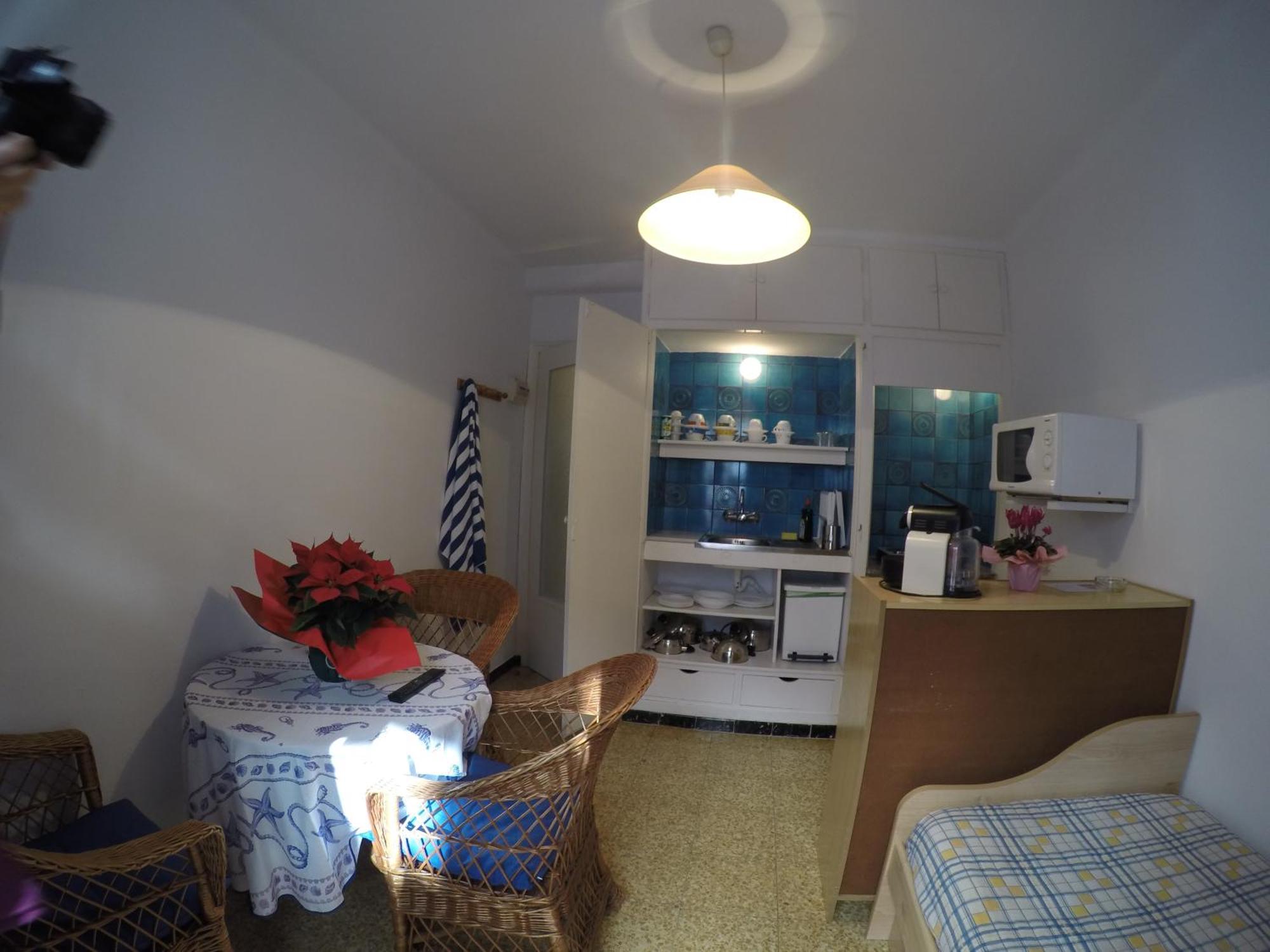 Apartamentos Montserrat Sitges Habitación foto